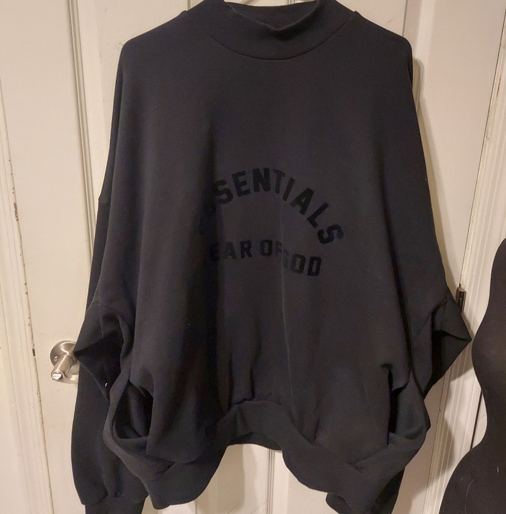 Fear of God Essentials Sweater SzXL